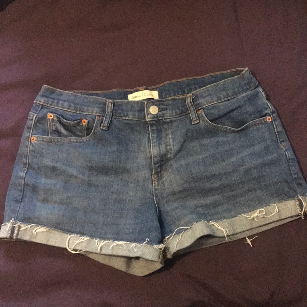 Gap Jean shorts size 30